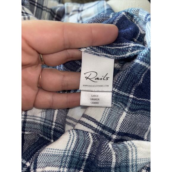 Rails Long Sleeve Button Up Top Size L - Picture 8 of 9